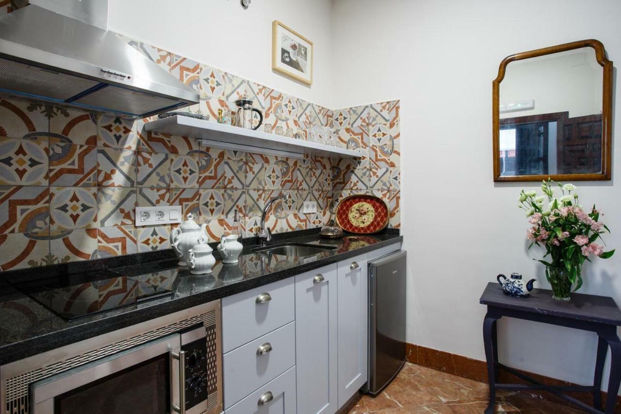 Suites Machado Sevilla Exteriör bild